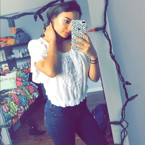 Meet your Posher, Isabella - Picture 1 of 2